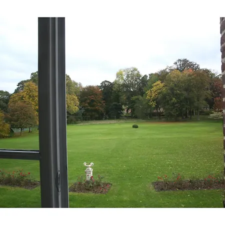 Hébergement de vacances Château D'harcelaines