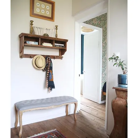 Chateau D'harcelaines * Maisnieres