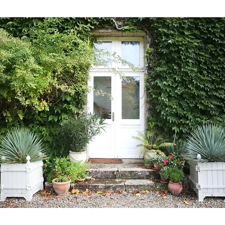 Holiday home Chateau D'harcelaines