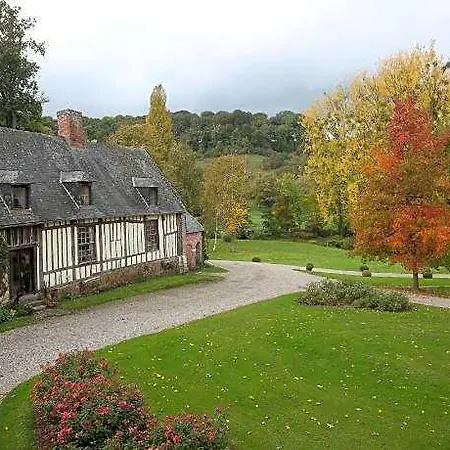 Hébergement de vacances Château D'harcelaines