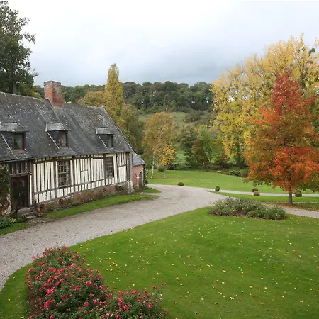 Chateau D'harcelaines *