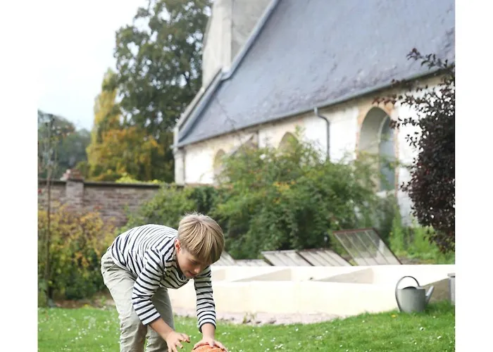 Holiday home Chateau D'harcelaines Maisnieres